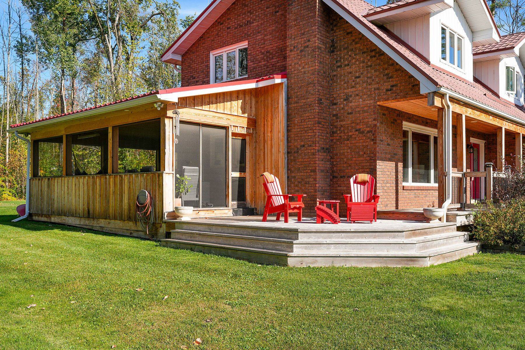 126 Brambel RD, Oro-medonte, ON L0L 2L0