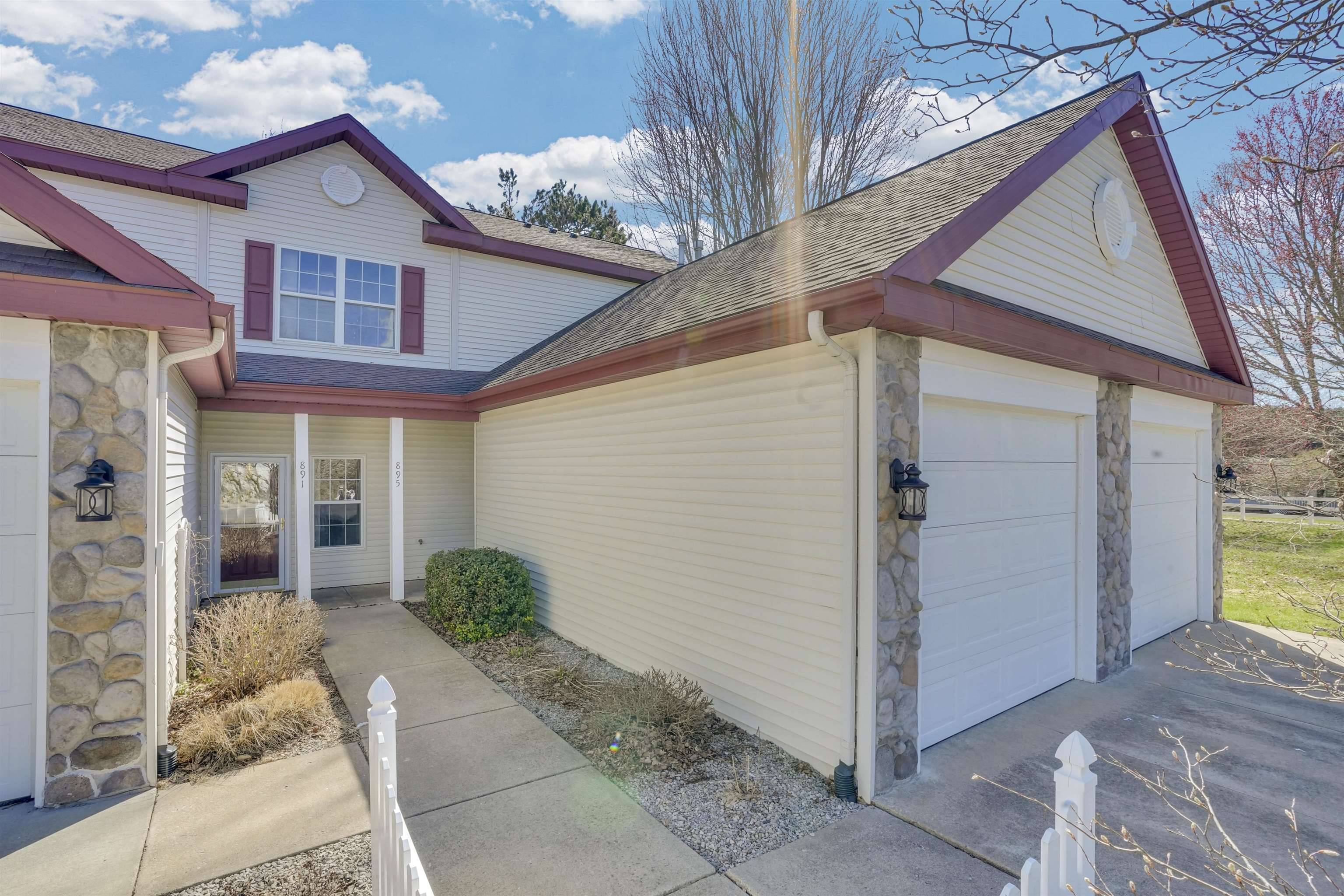 895 Meadowview CT, Cadillaccity_wexford, MI 49601