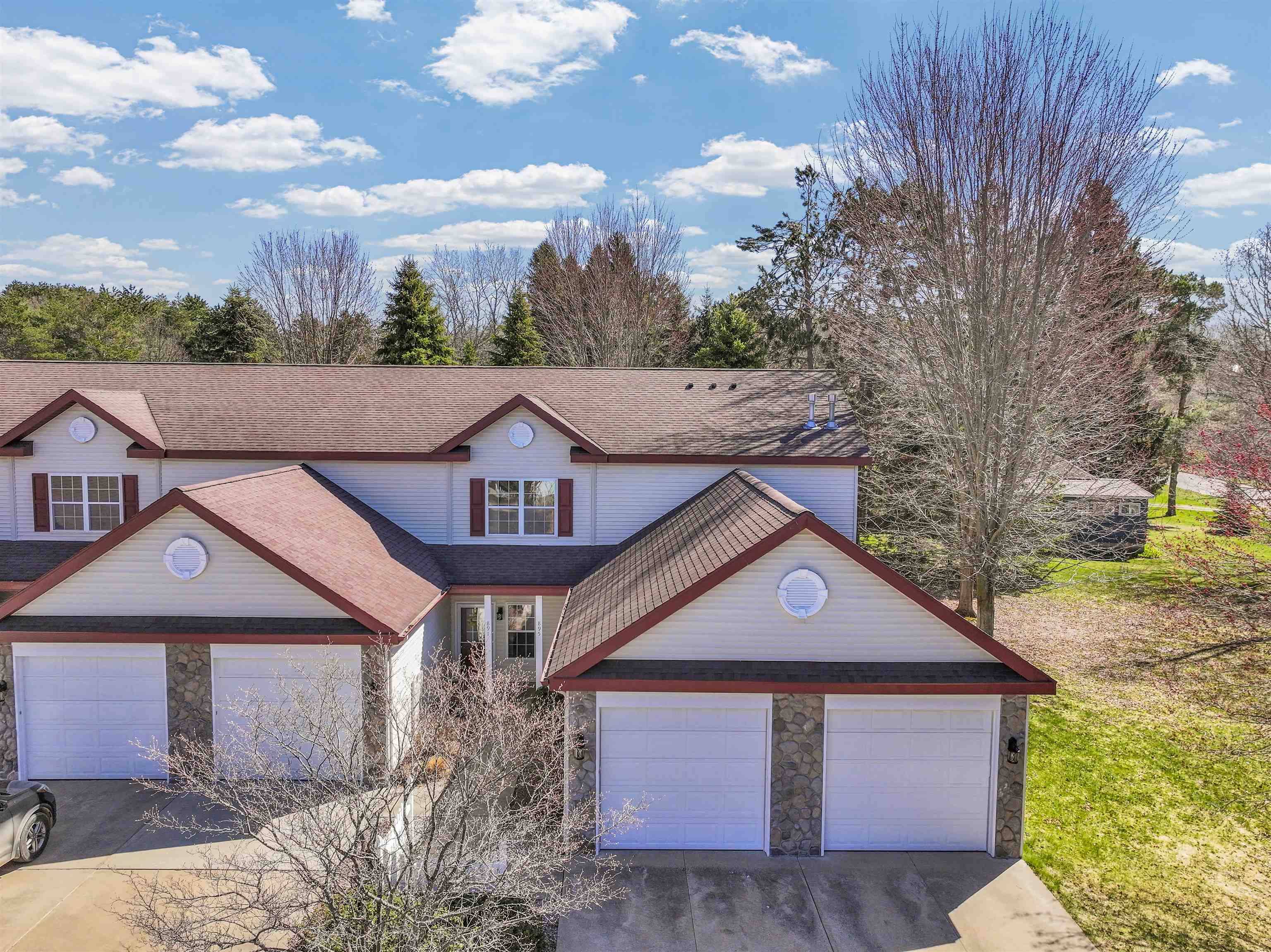 895 Meadowview CT, Cadillaccity_wexford, MI 49601