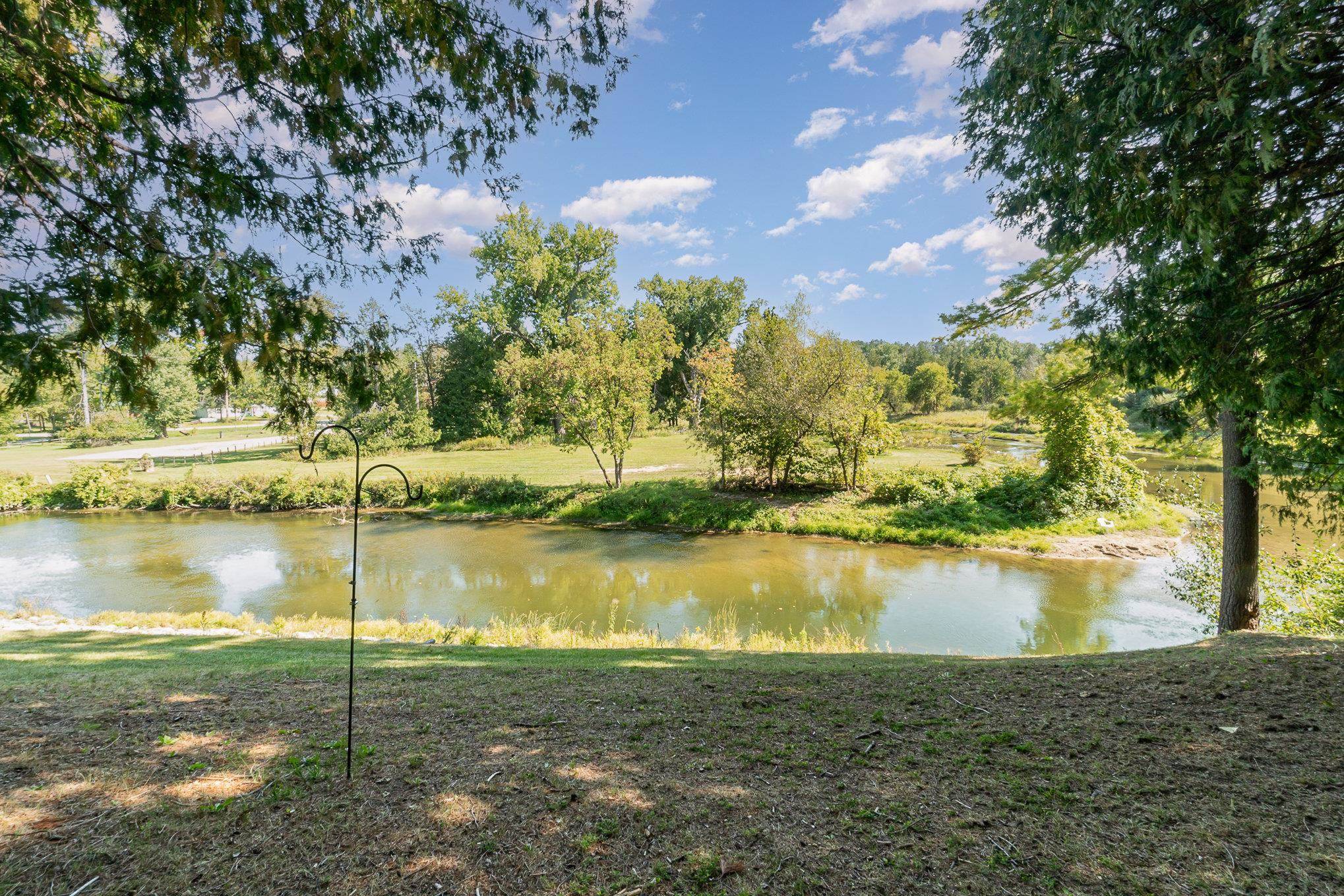 4281 Franklin TRL, Deep River Twp, MI 48659