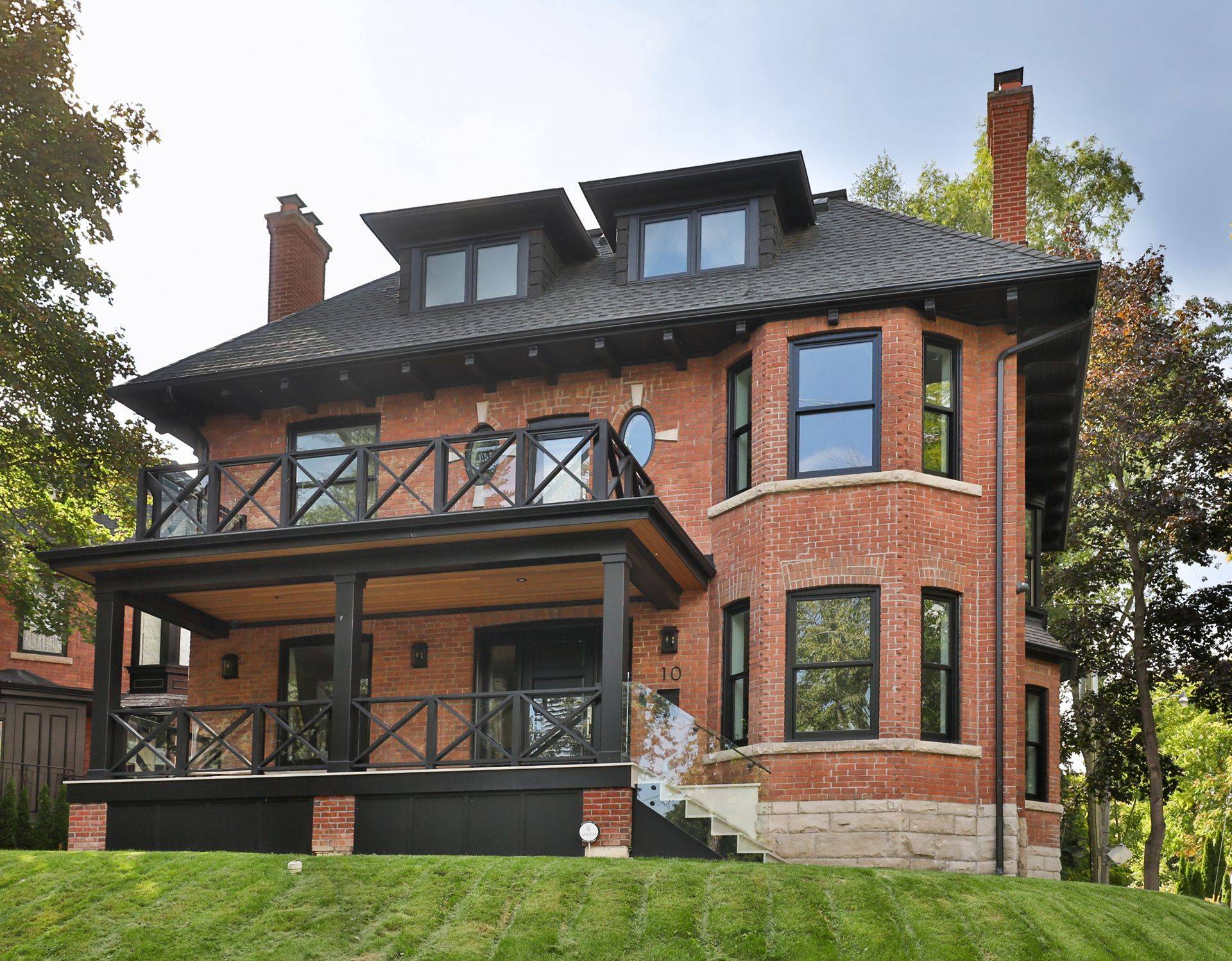 10 Rosedale RD, Toronto C09, ON M4W 2P3