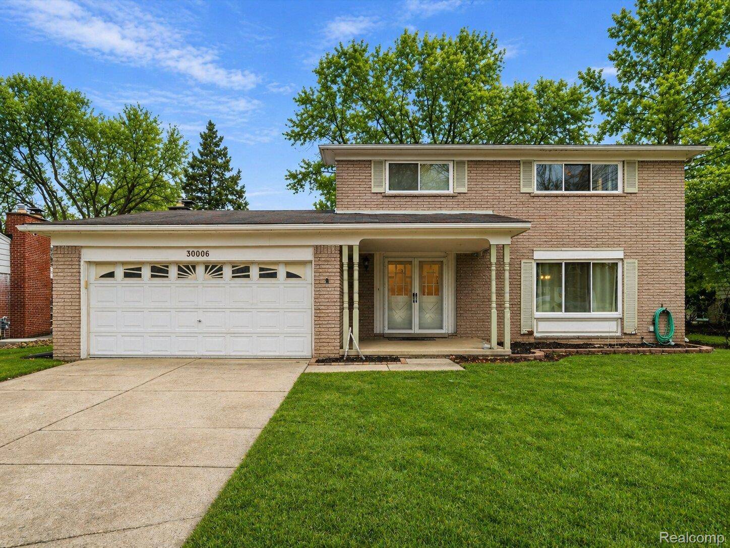 30006 Rambling RD, Southfield, MI 48076