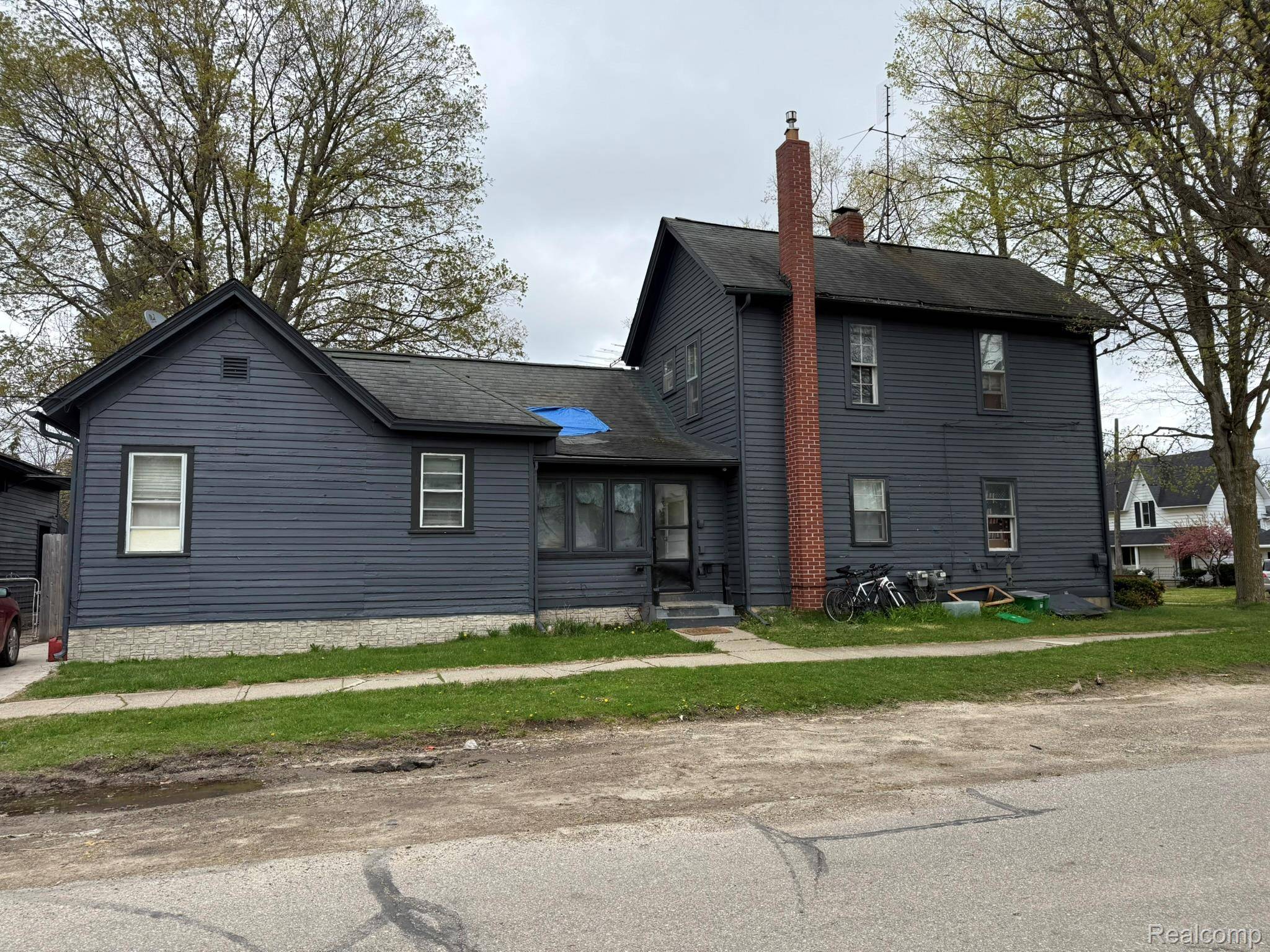 1138 W Oregon ST, Lapeer, MI 48446