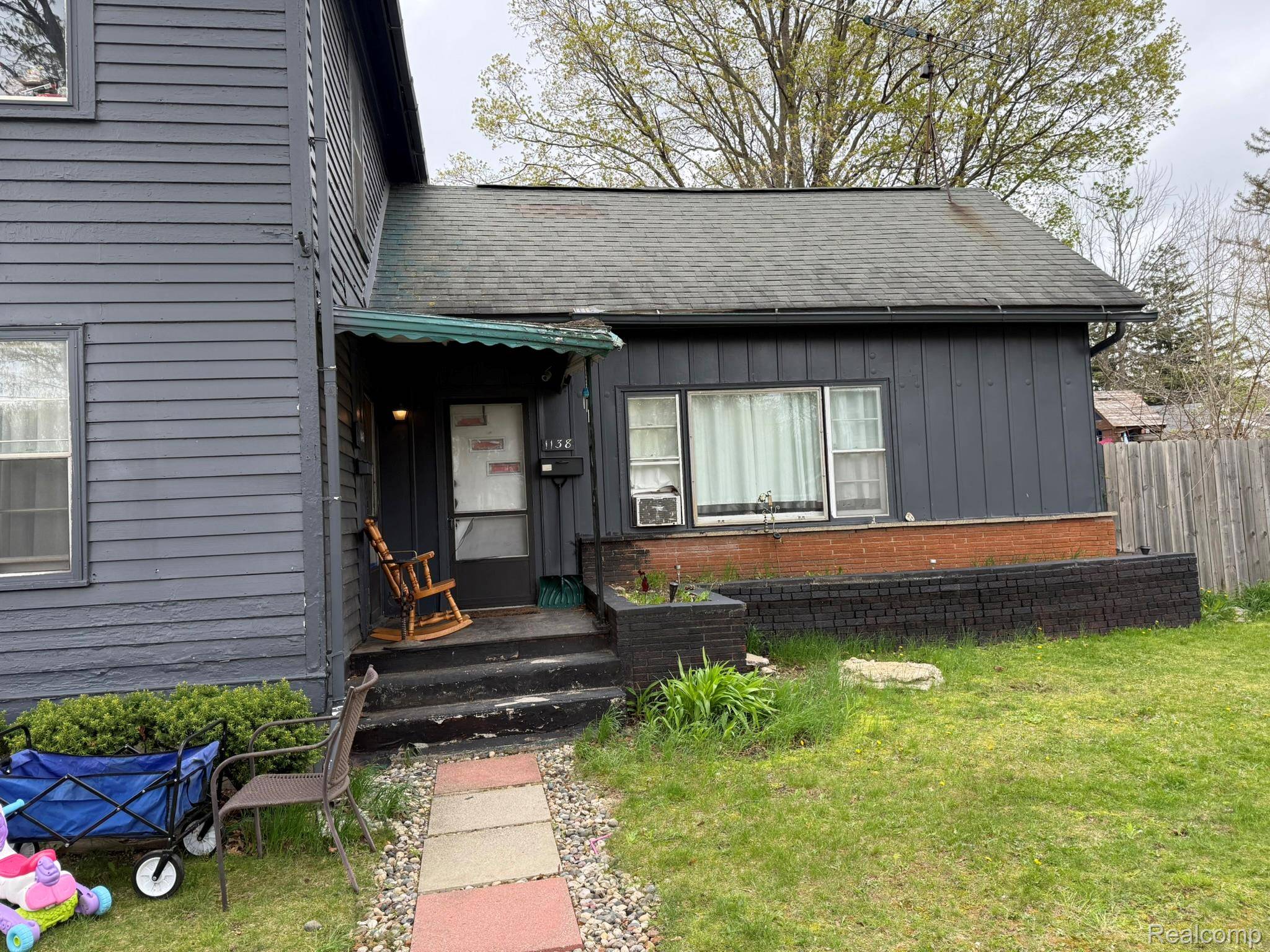 1138 W Oregon ST, Lapeer, MI 48446