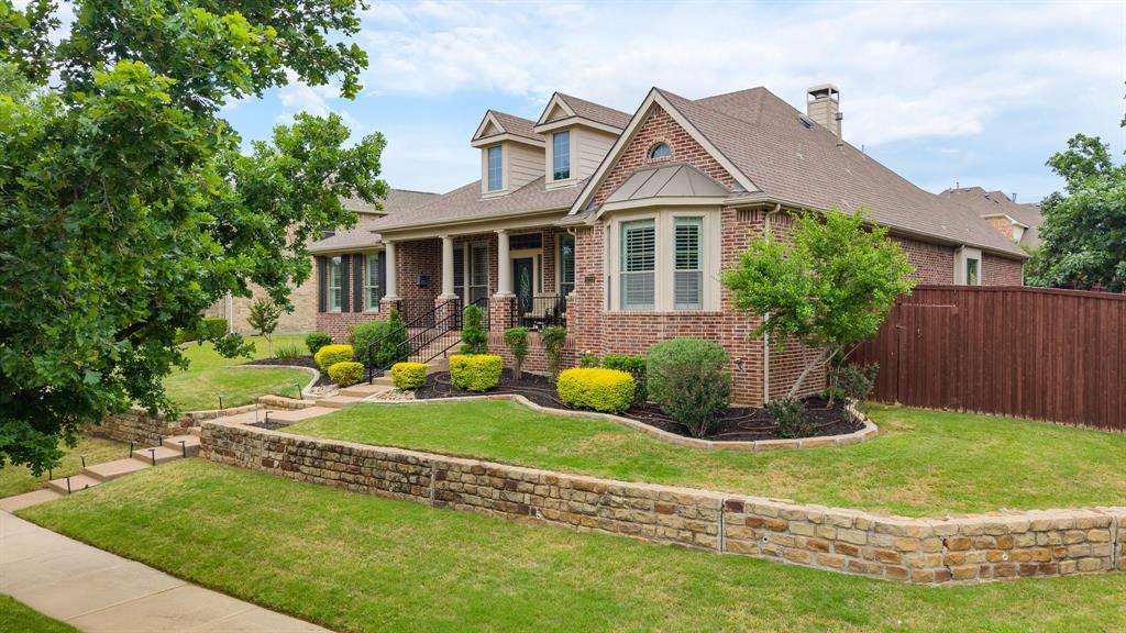 1229 Queen Peggy Lane, Lewisville, TX 75056