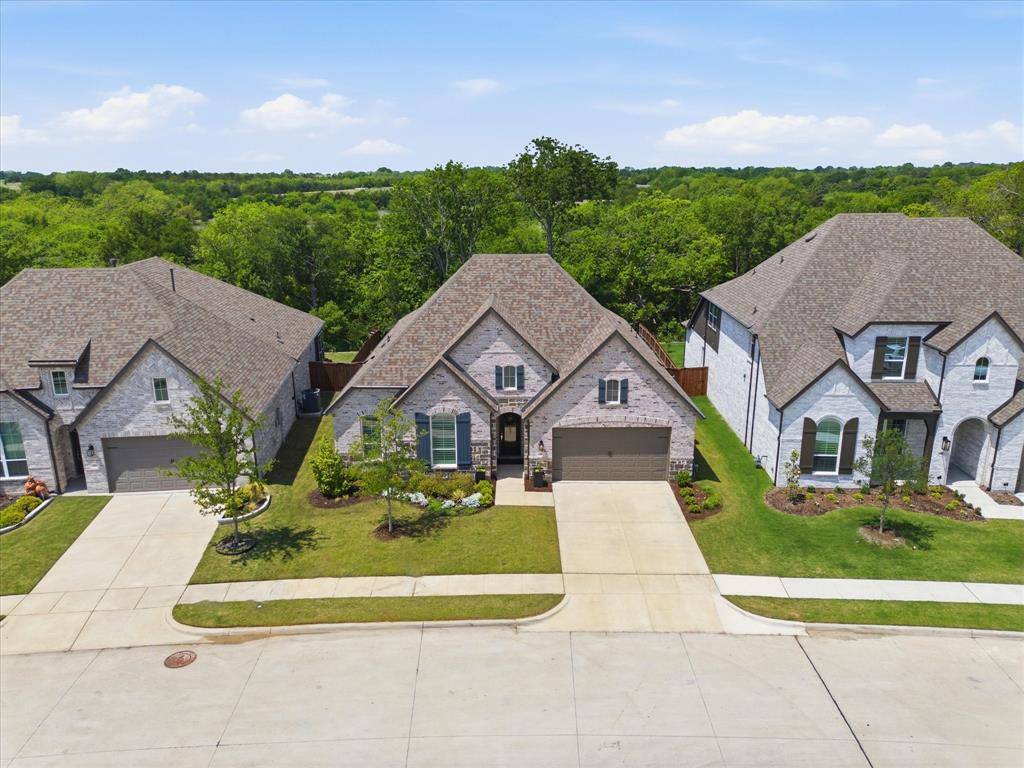 518 Hidden Creek Parkway, Van Alstyne, TX 75495
