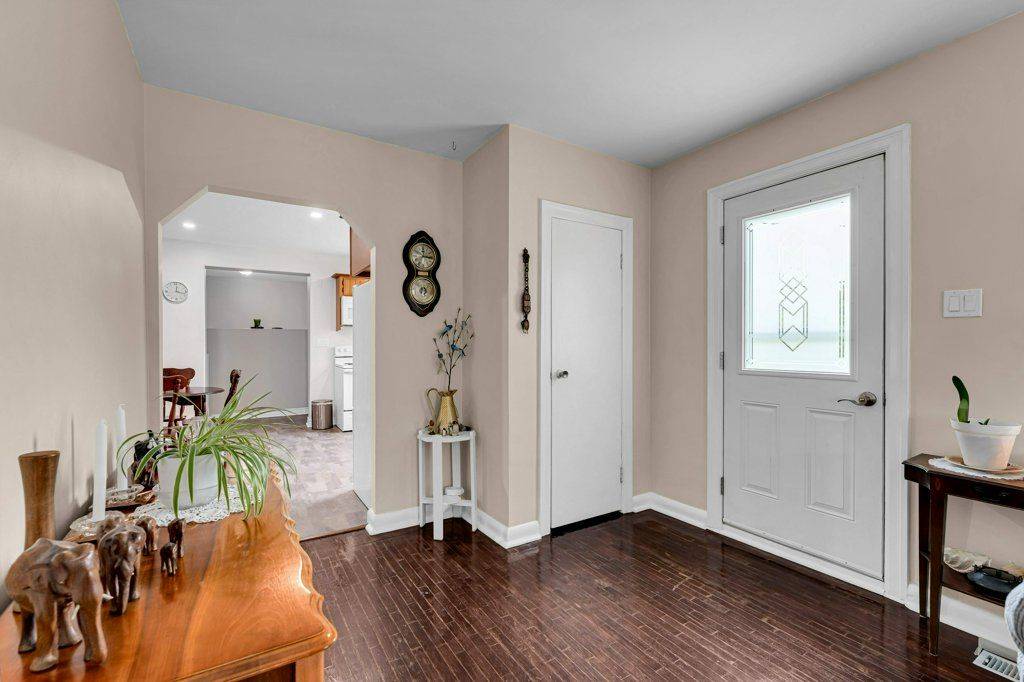 7520 County Road 2 N/A E, Greater Napanee, ON K7R 3K6