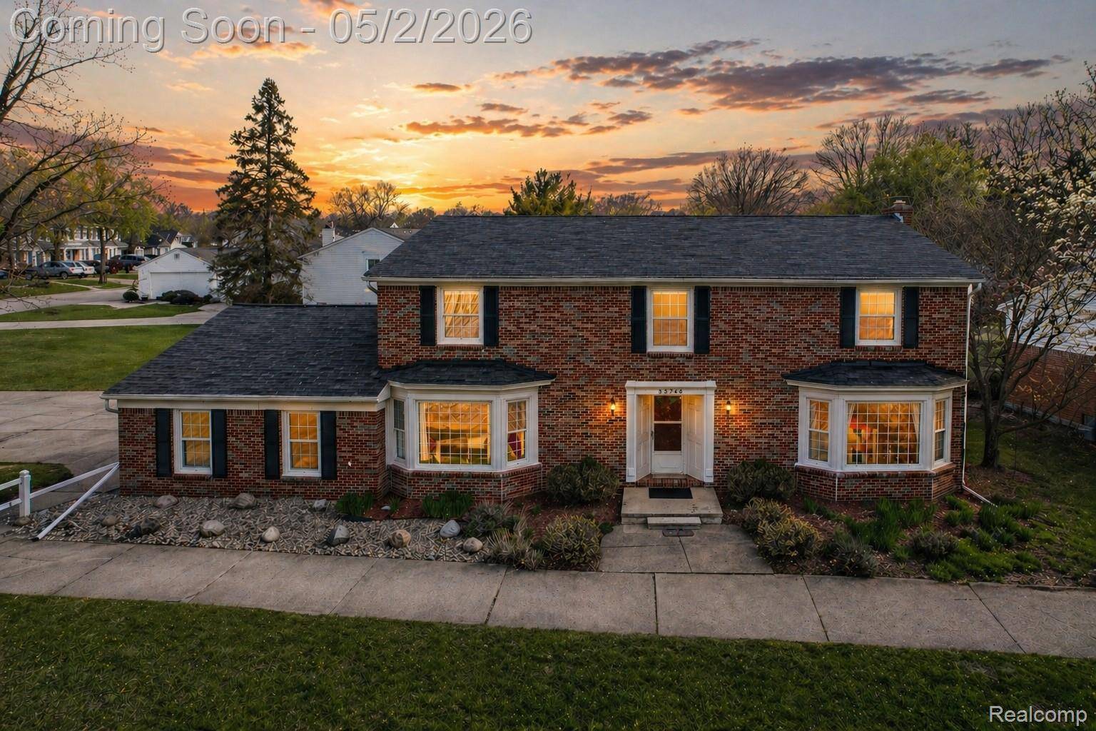 35746 Old Homestead DR, Farmington, MI 48335