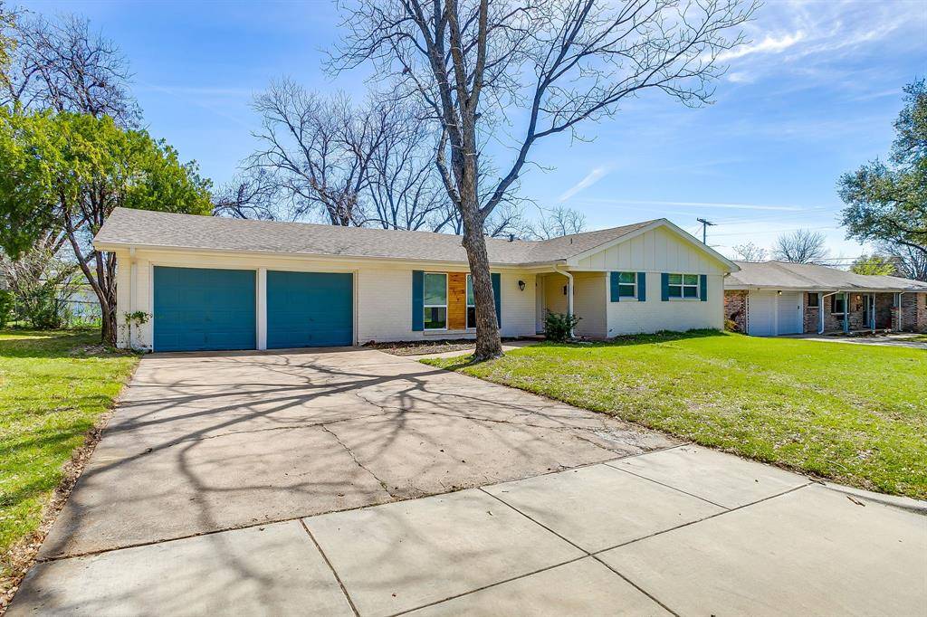 6013 Worrell Drive, Fort Worth, TX 76133