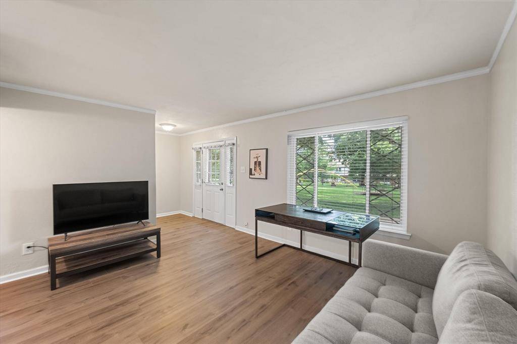 370 Westview Terrace, Arlington, TX 76013