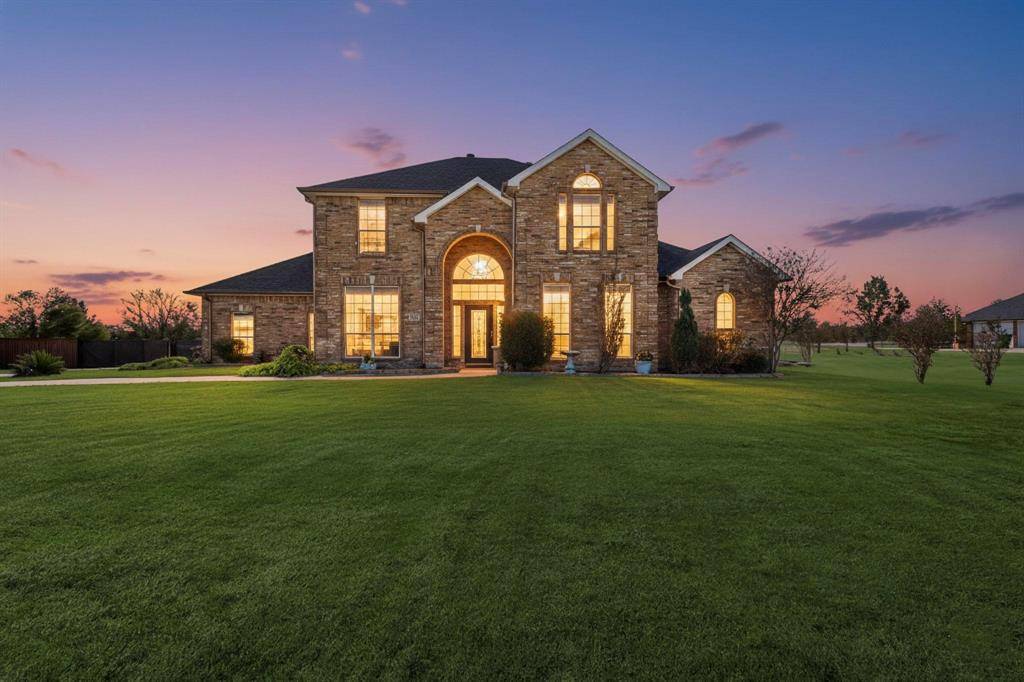 1271 Lone Star Boulevard, Talty, TX 75160