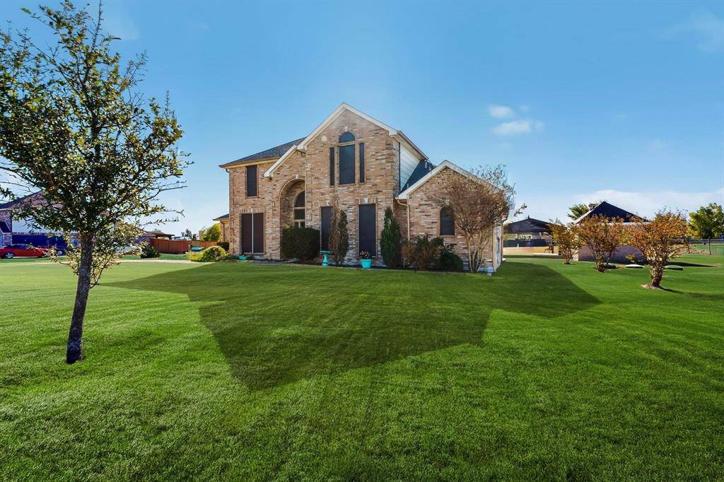 1271 Lone Star Boulevard, Talty, TX 75160