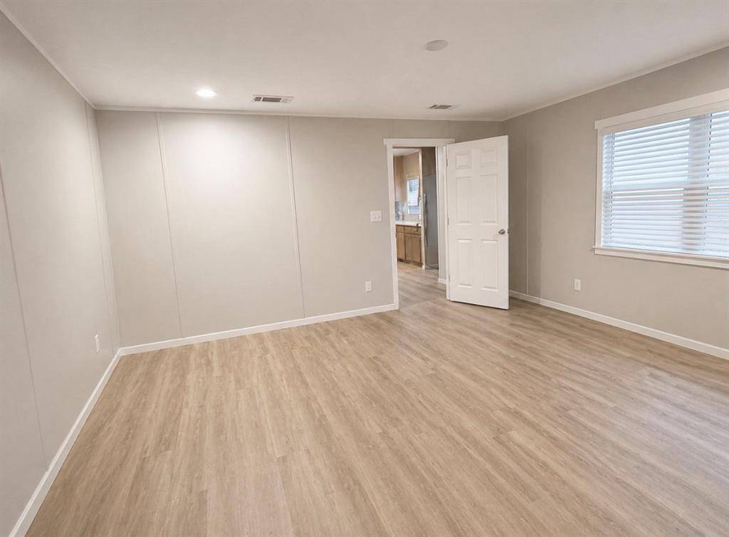 198 Post Oak Drive, Whitney, TX 76692