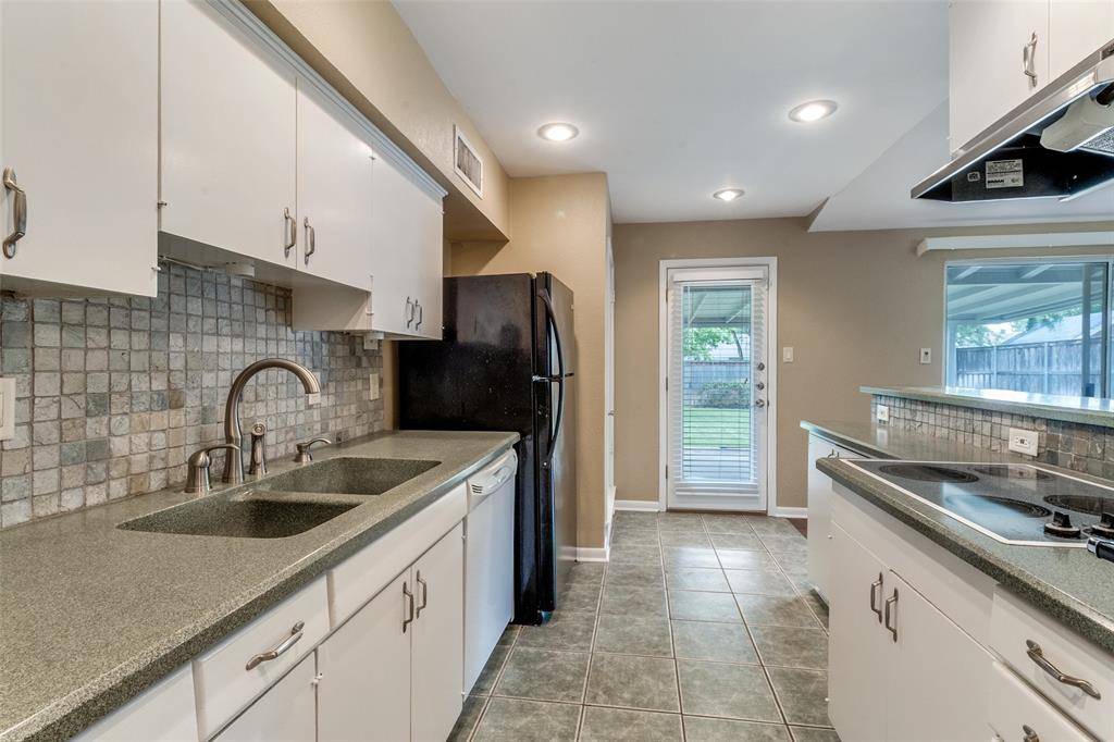 11353 Coral Hills Drive, Dallas, TX 75229
