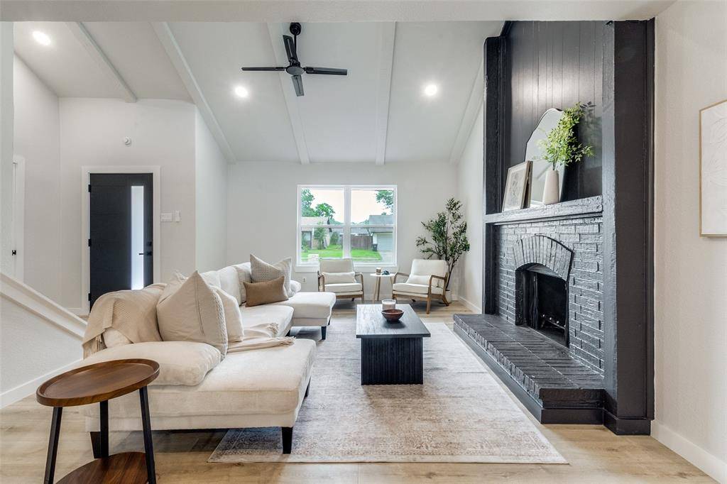 706 Via Del Rey, Mesquite, TX 75150