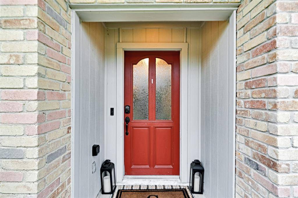2600 Summertree Drive, Carrollton, TX 75006