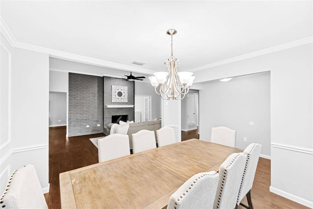 2600 Summertree Drive, Carrollton, TX 75006
