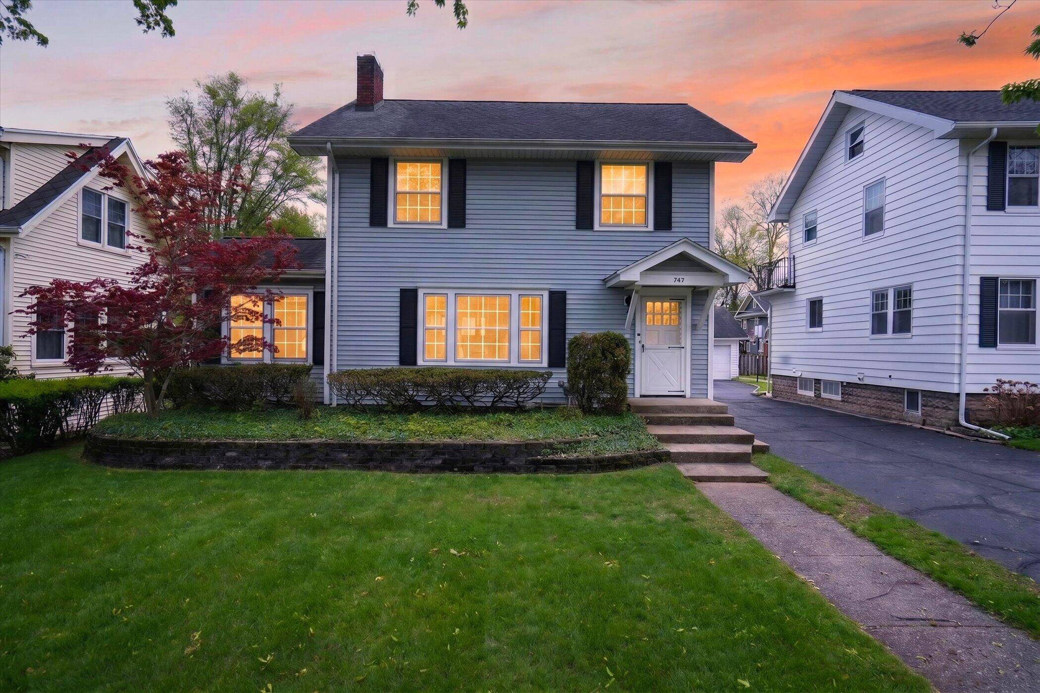 747 Crescent RD, Jackson City, MI 49203
