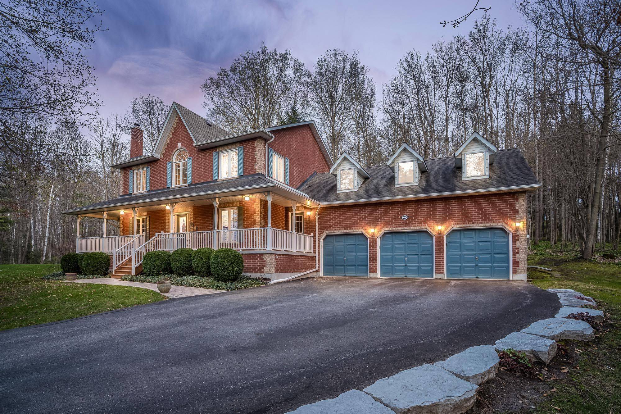 25 Averill CT, Bradford West Gwillimbury, ON L0G 1A0