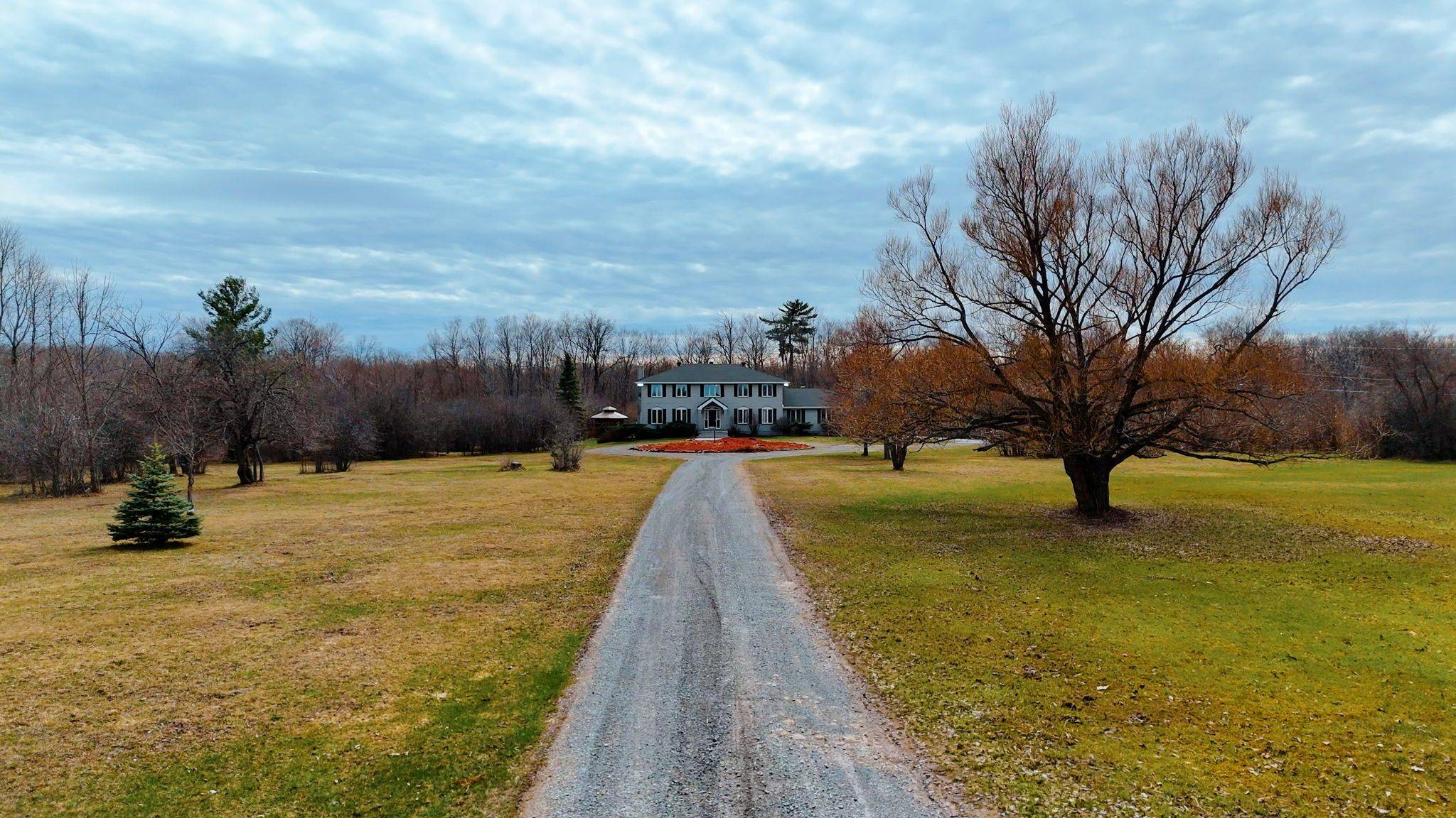 2025 Sixth Line RD, Kanata, ON K0A 1T0