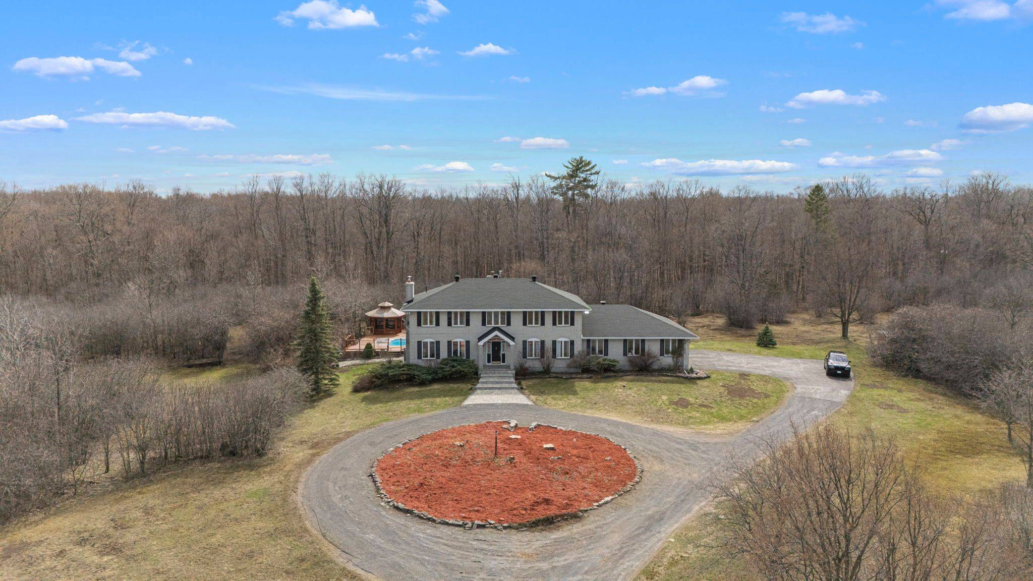 2025 Sixth Line RD, Kanata, ON K0A 1T0