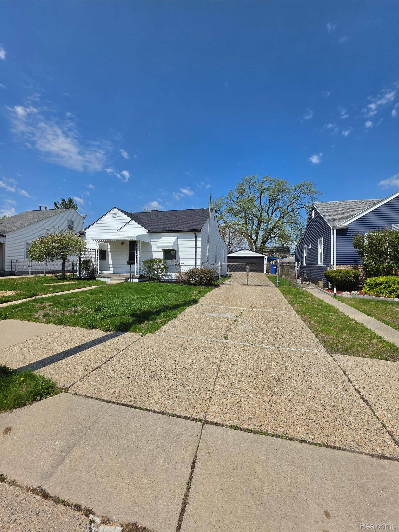 8285 Chapp AVE S, Warrencity_macomb, MI 48089