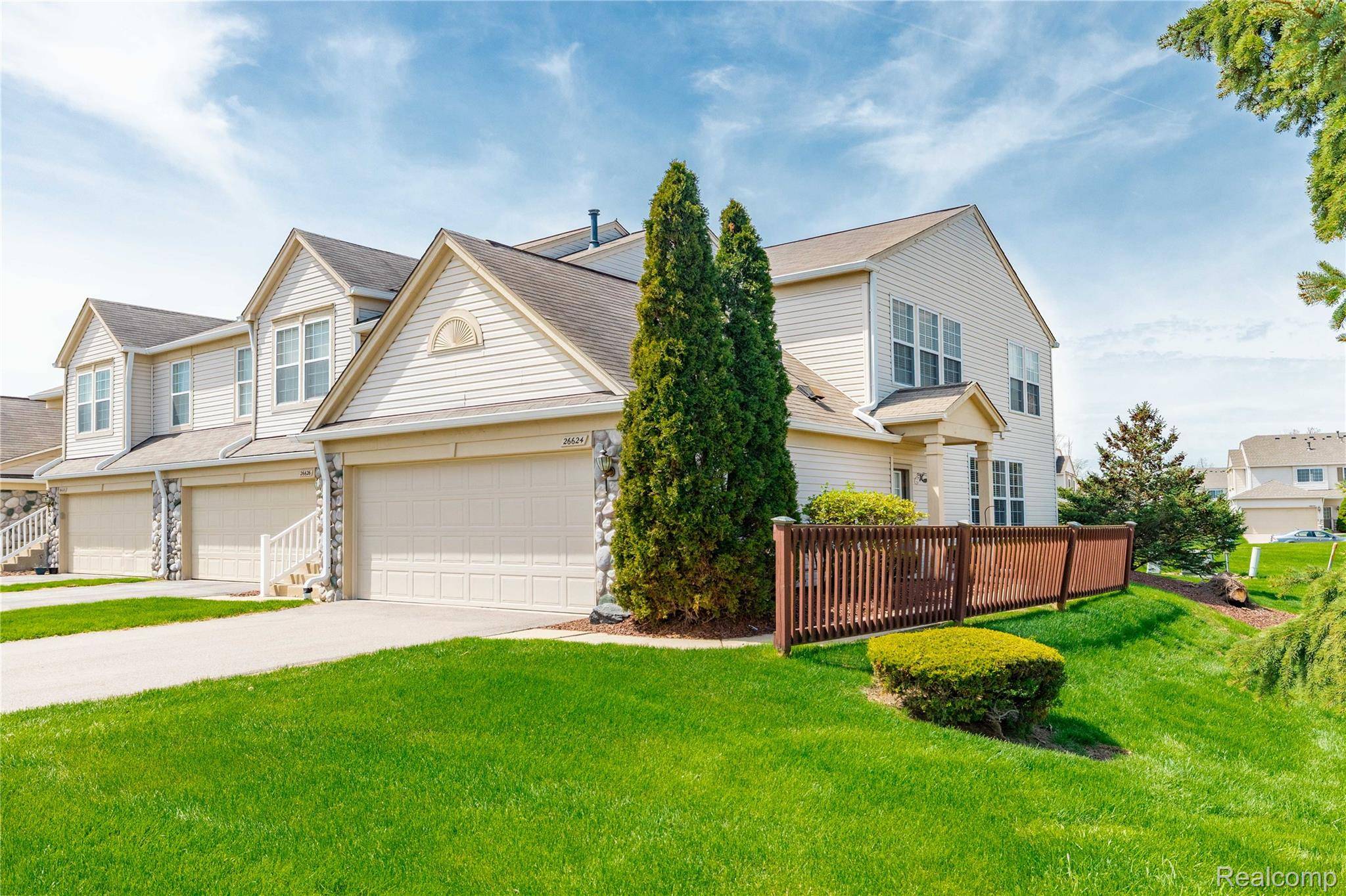 26624 Kirkway CIR, Woodhavencity_wayne, MI 48183
