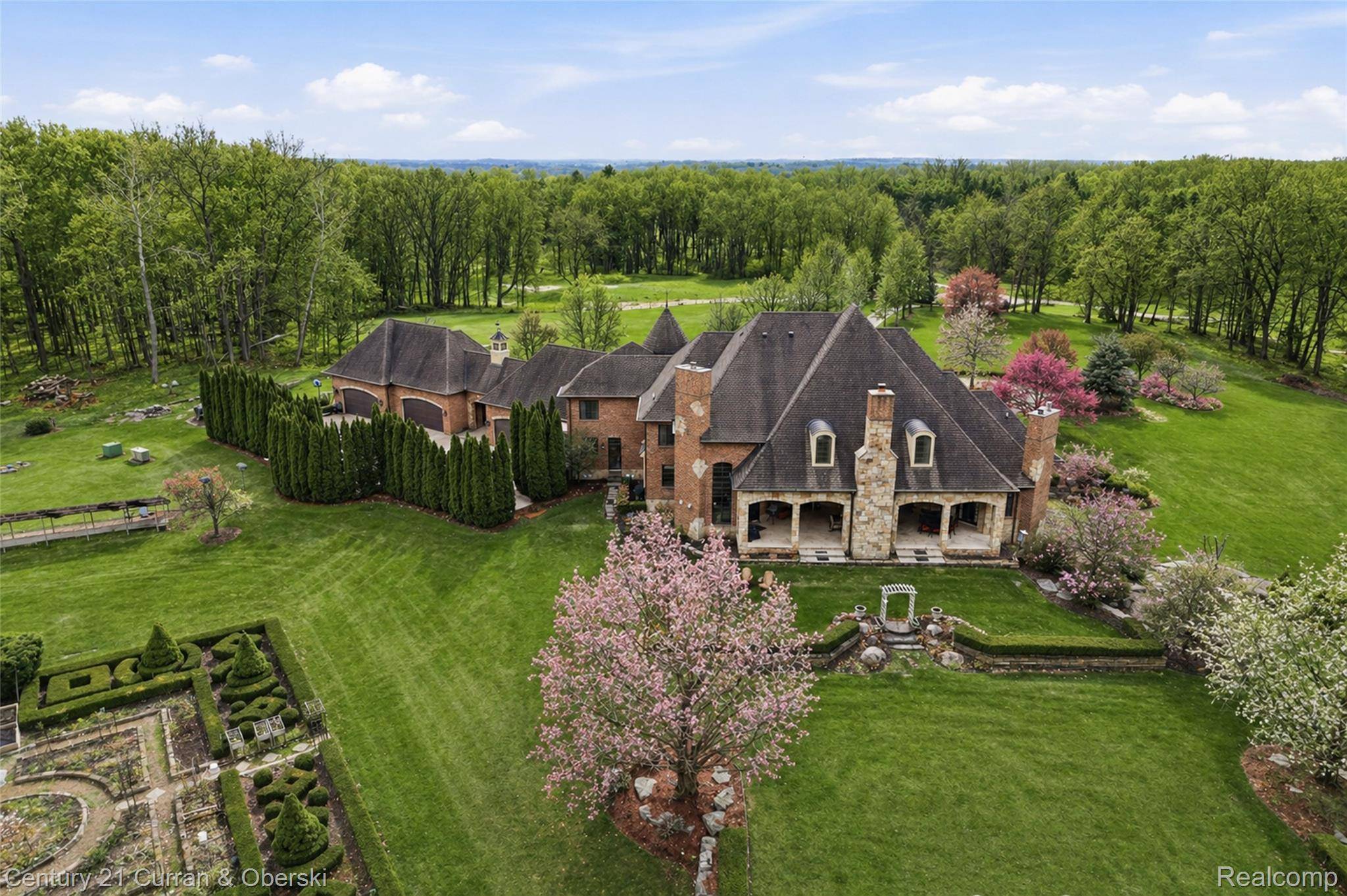 11479 Clyde RD, Hartlandtownship_livingston, MI 48430