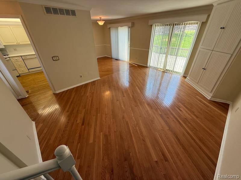48108 COLONY FARM CIR, Plymouthchartertownship_wayne, MI 48170