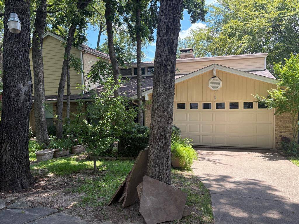 130 Camino Robles Street, Gun Barrel City, TX 75156