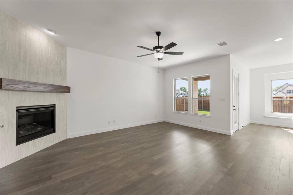 1426 Colorado Road, Van Alstyne, TX 75495