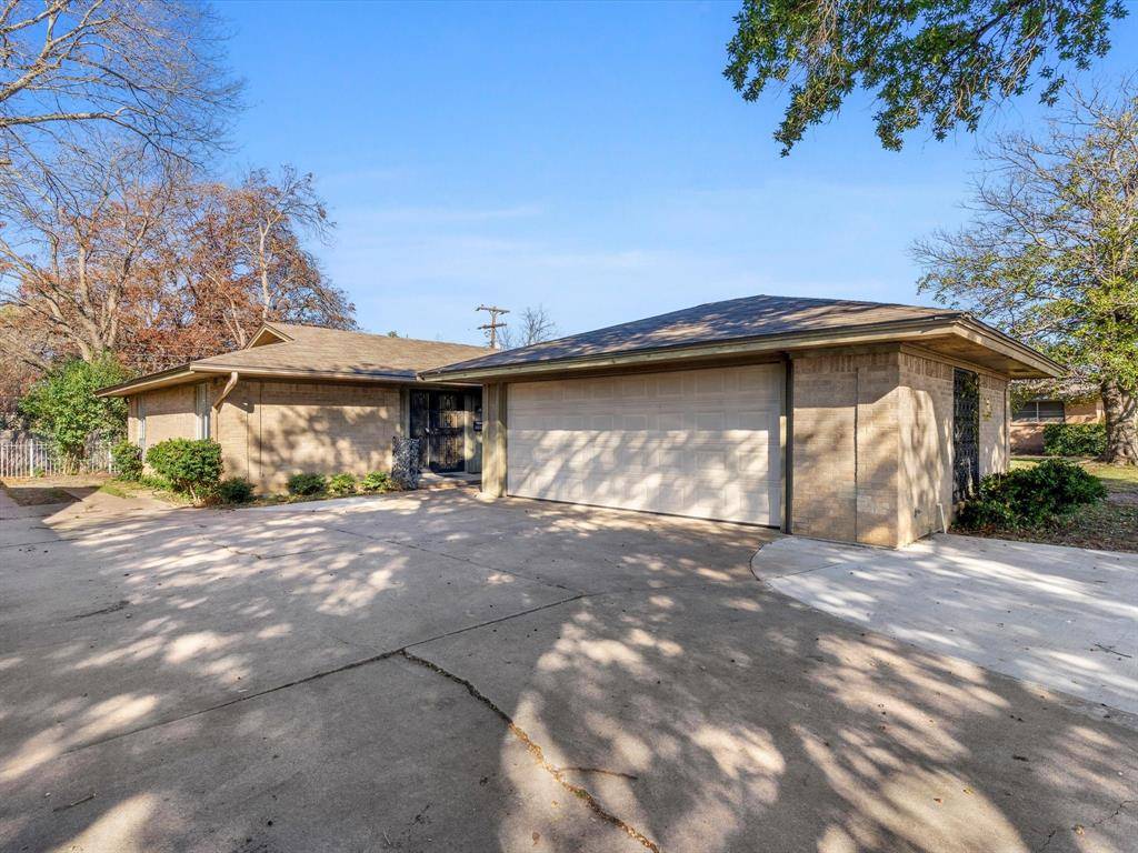 4806 South Drive, Fort Worth, TX 76132