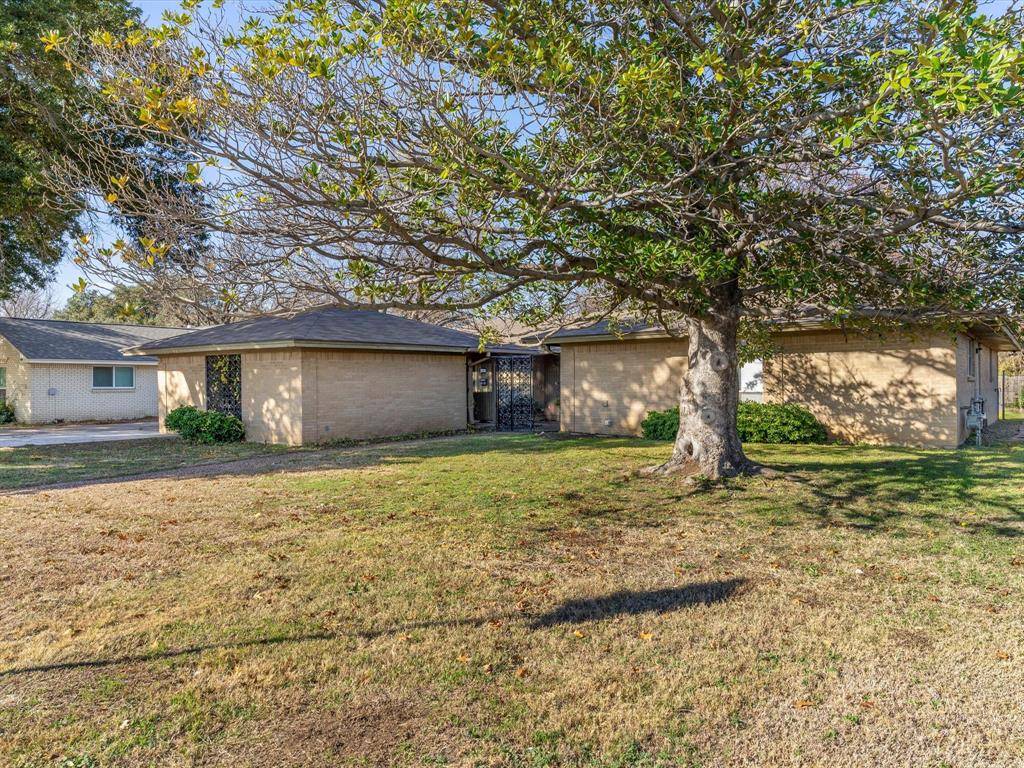 4806 South Drive, Fort Worth, TX 76132