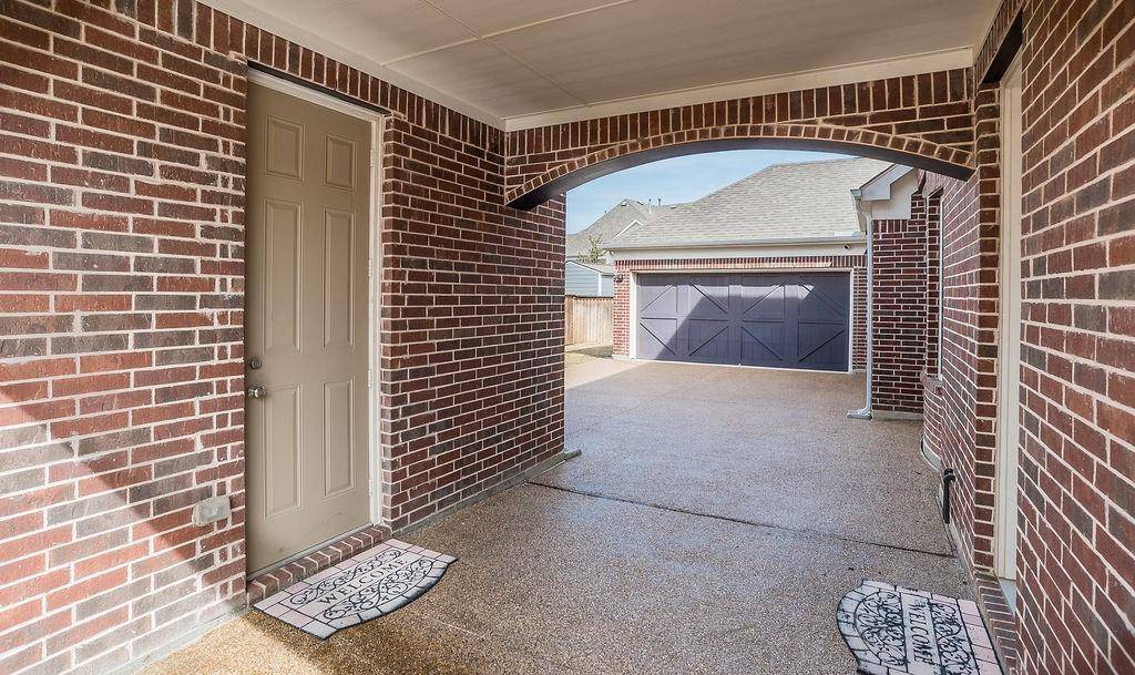 1504 S Mitchell Road, Mansfield, TX 76063