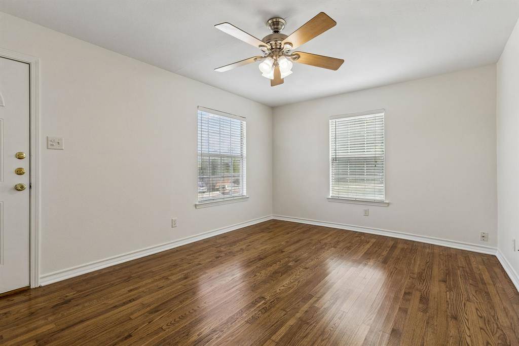 1516 Baxley Street, Carrollton, TX 75006