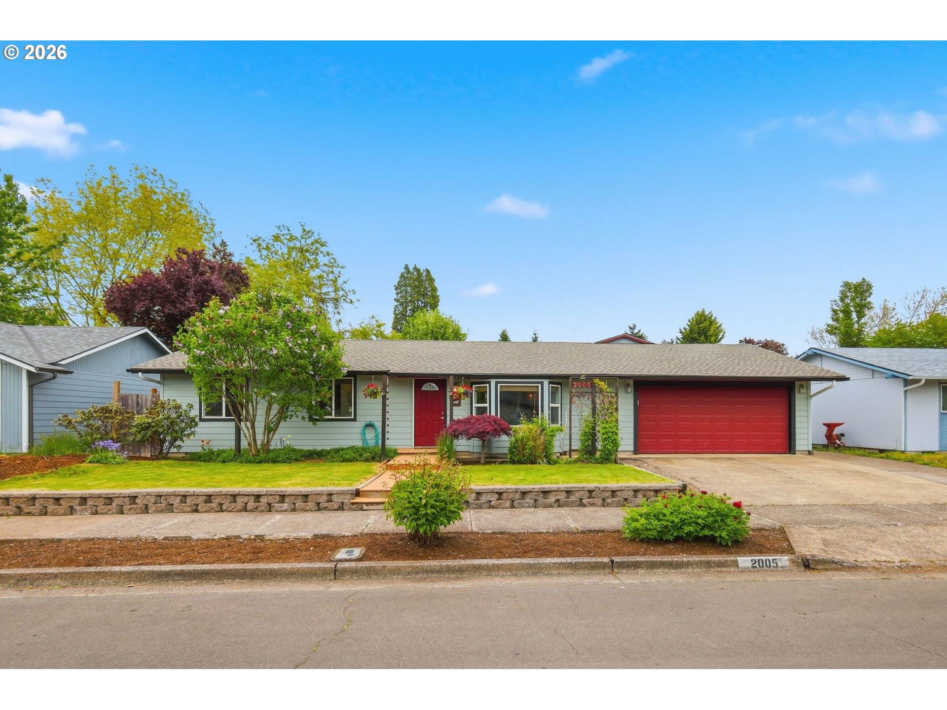 2005 AMIRANTE ST, Eugene, OR 97402