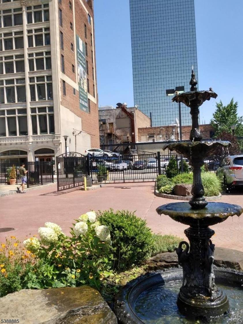 111 Mulberry St #6J, Newark City, NJ 07102