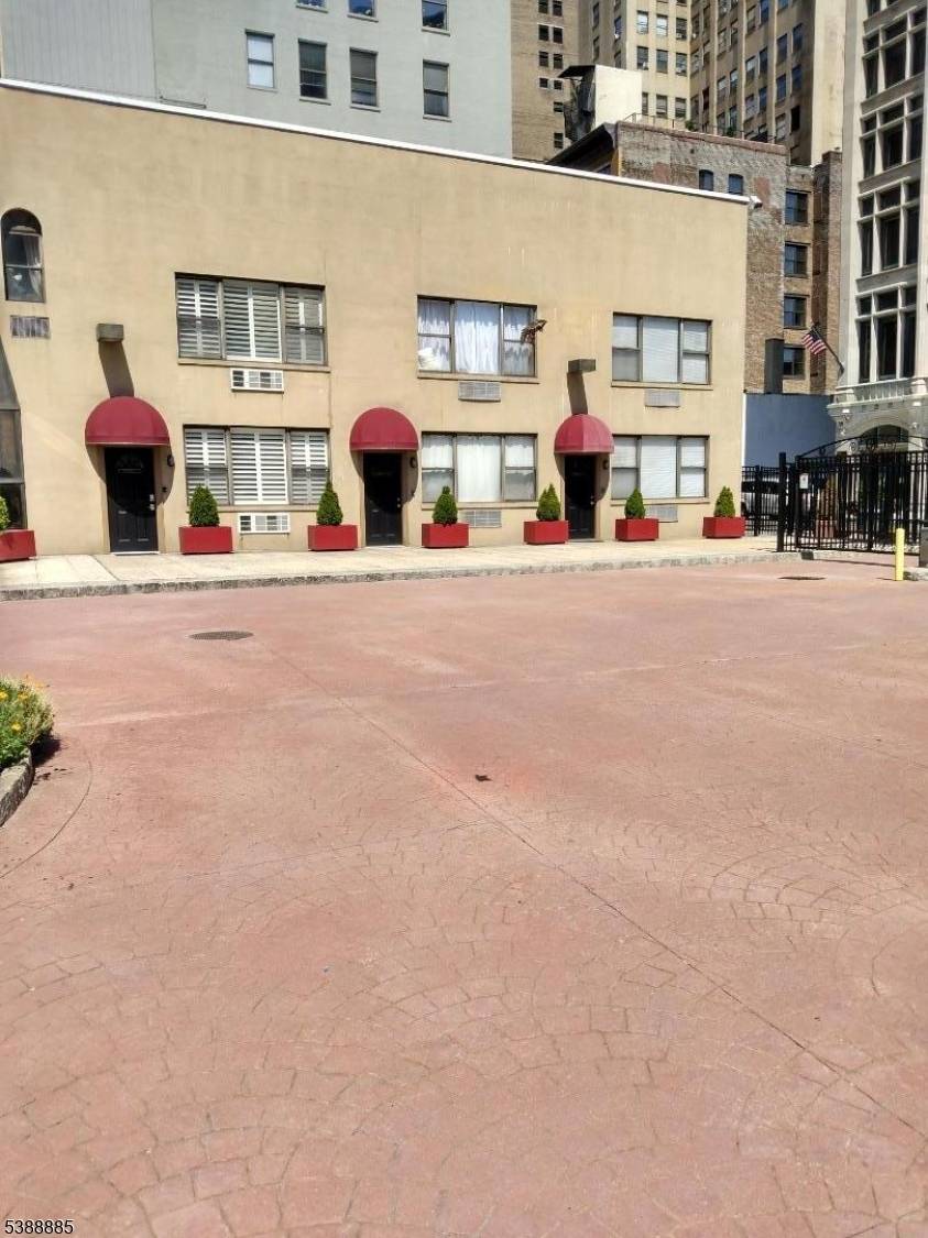 111 Mulberry St #6J, Newark City, NJ 07102