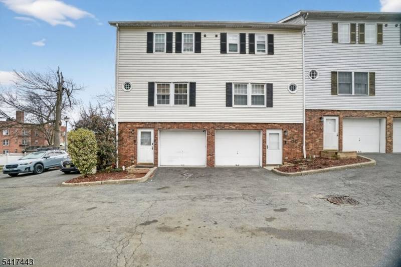 150 Paulison Ave #16, Passaic City, NJ 07055