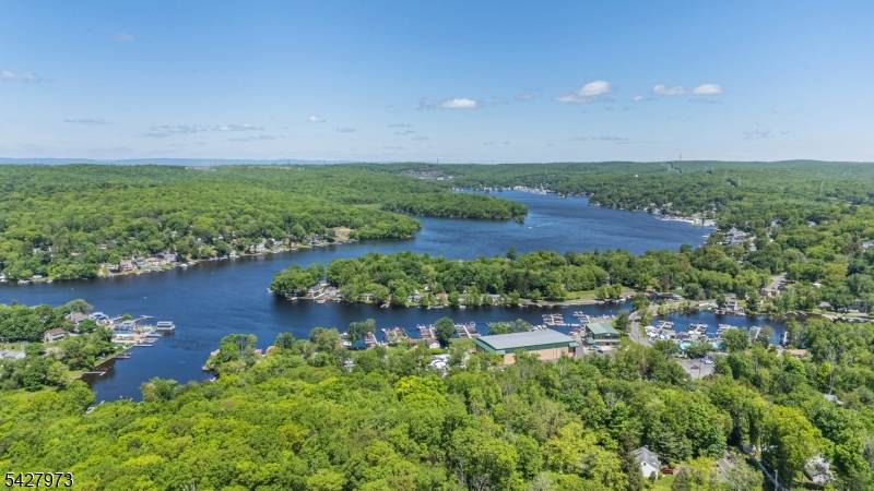 174 Espanong Rd, Jefferson Twp., NJ 07849