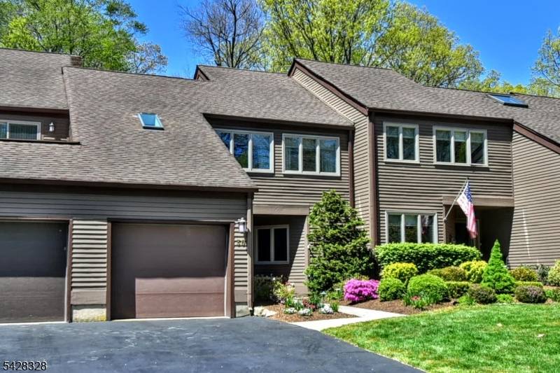 30 N Bayard Ln, Mahwah Twp., NJ 07430