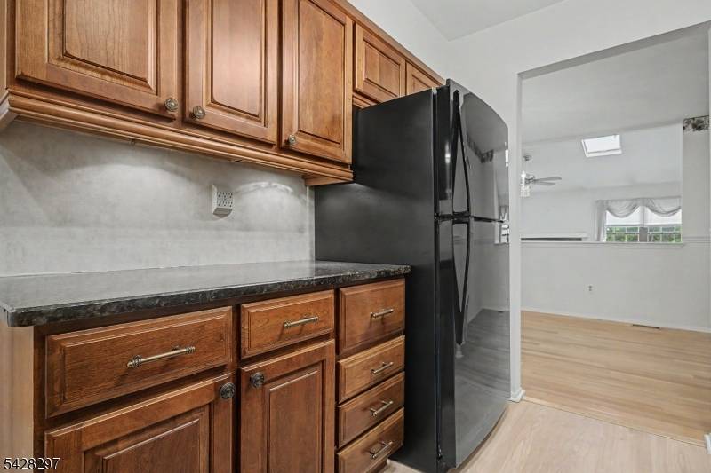 71 Bayberry Dr, Franklin Twp., NJ 08873
