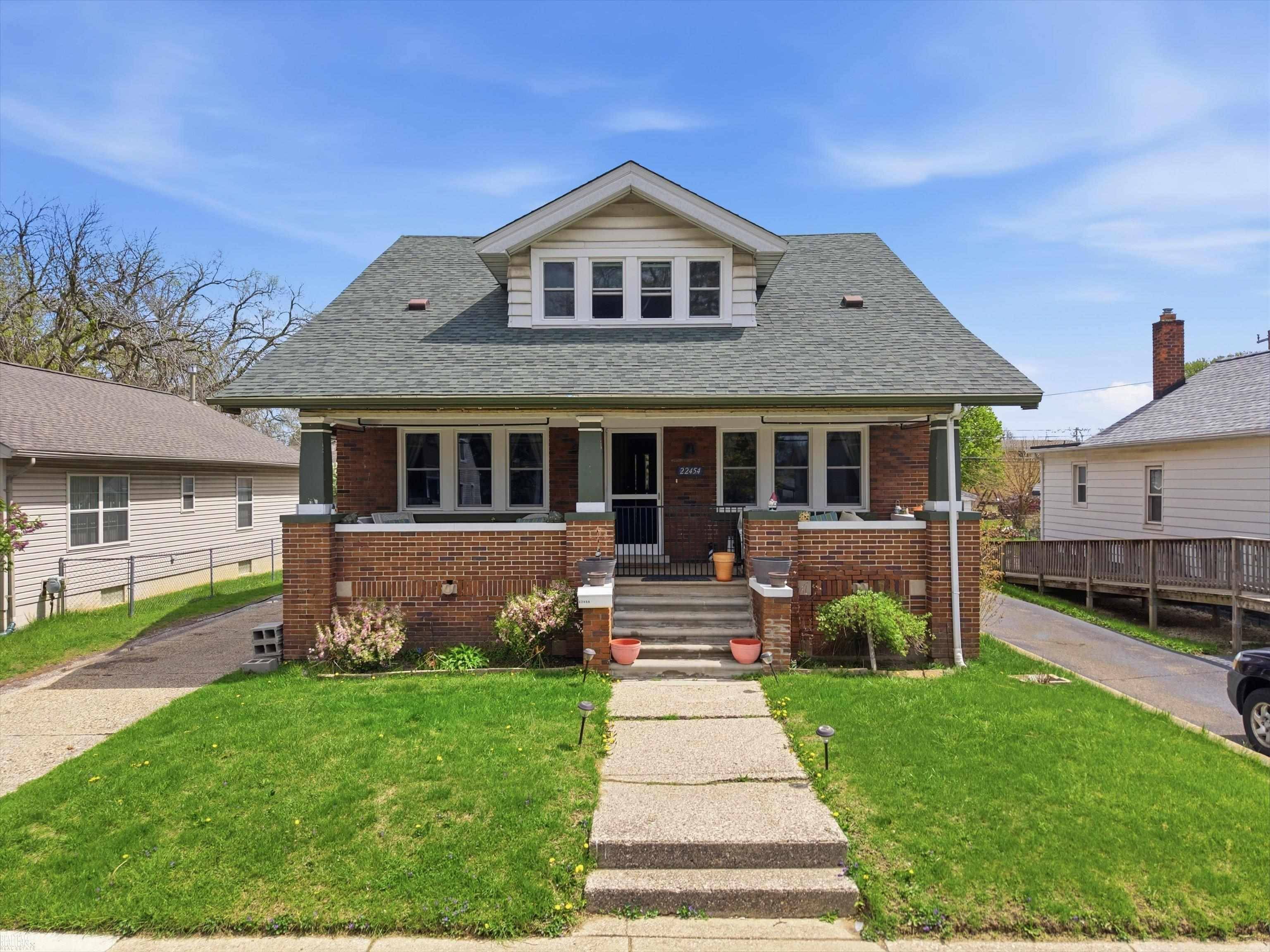 22454 Pleasant AVE, Eastpointe, MI 48021
