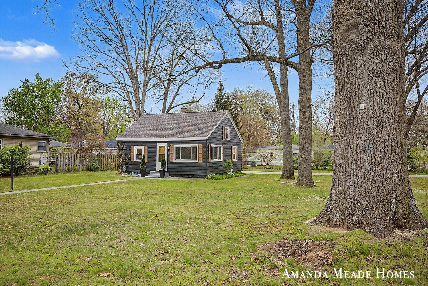1223 40th ST SW, City Of Wyoming, MI 49509
