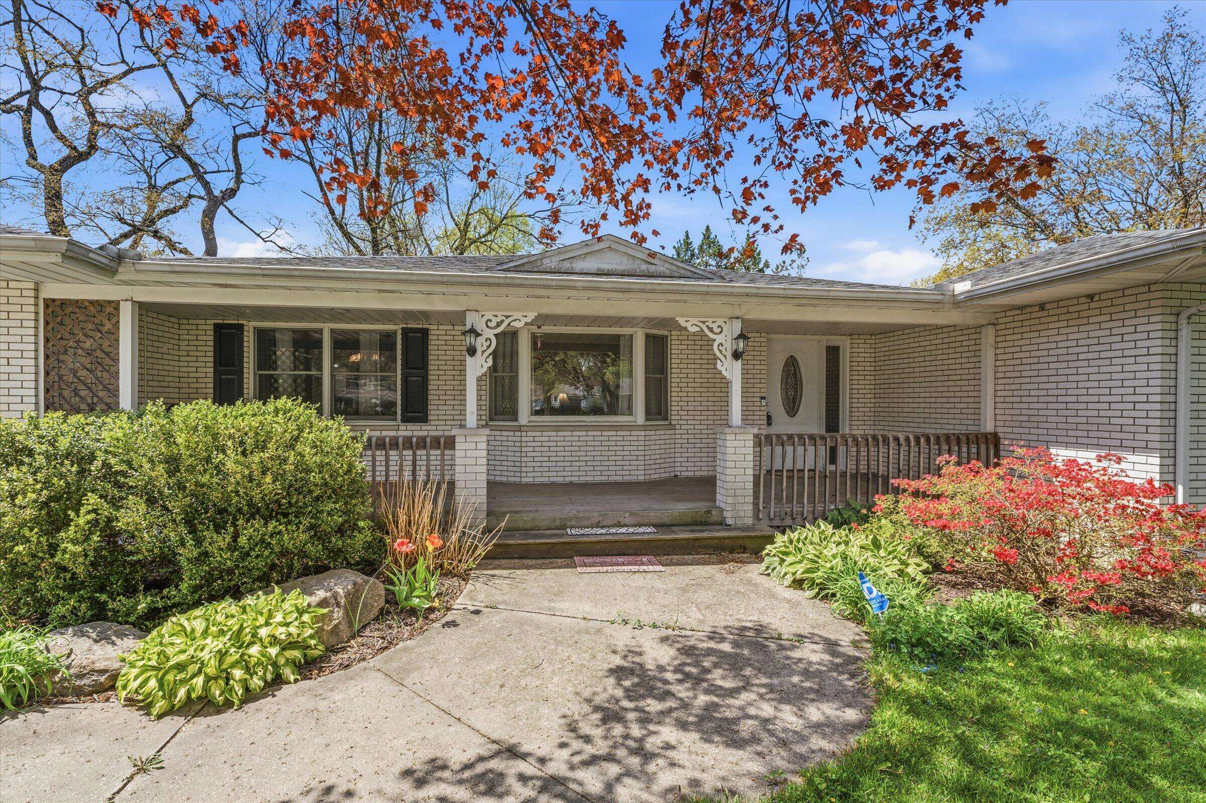 1114 Miami RD, Niles City, MI 49120