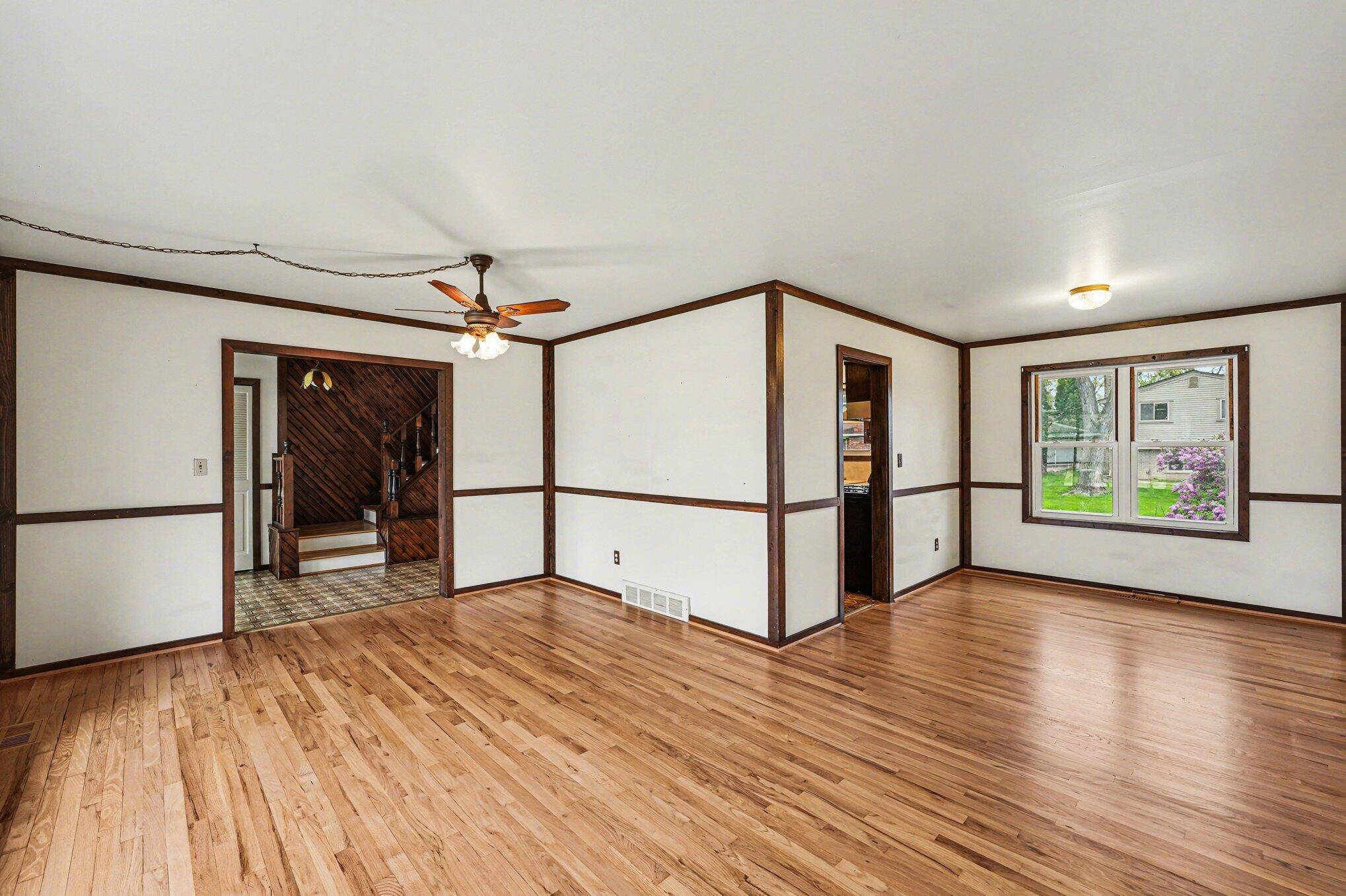 36716 Rayburn, Livoniacity_wayne, MI 48154