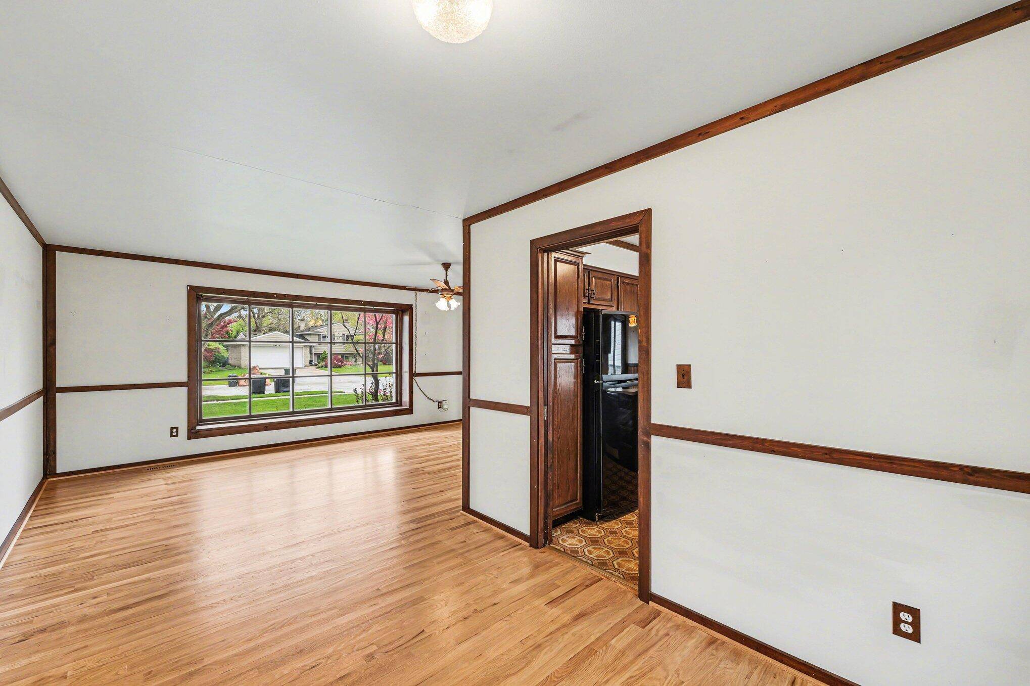 36716 Rayburn, Livoniacity_wayne, MI 48154