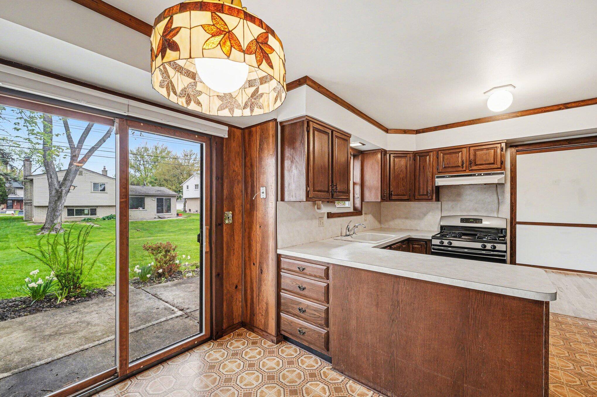 36716 Rayburn, Livoniacity_wayne, MI 48154