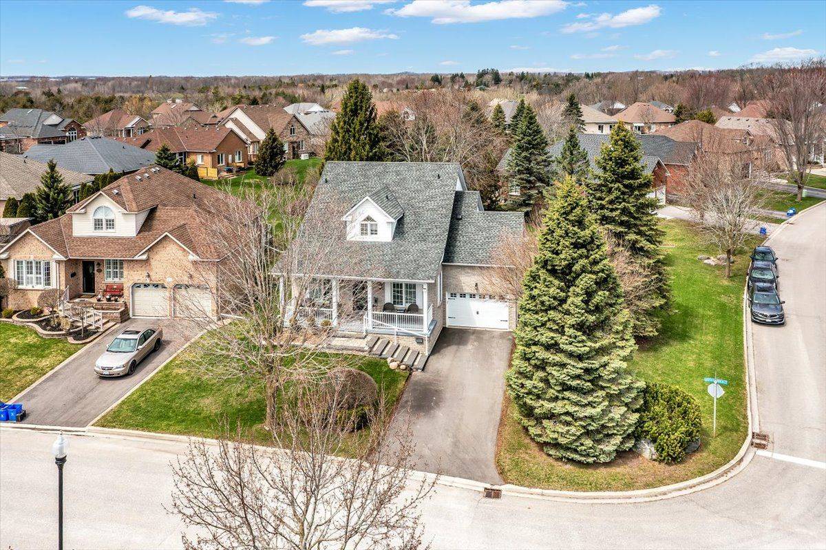 92 South Garden CT, Scugog, ON L9L 1S3