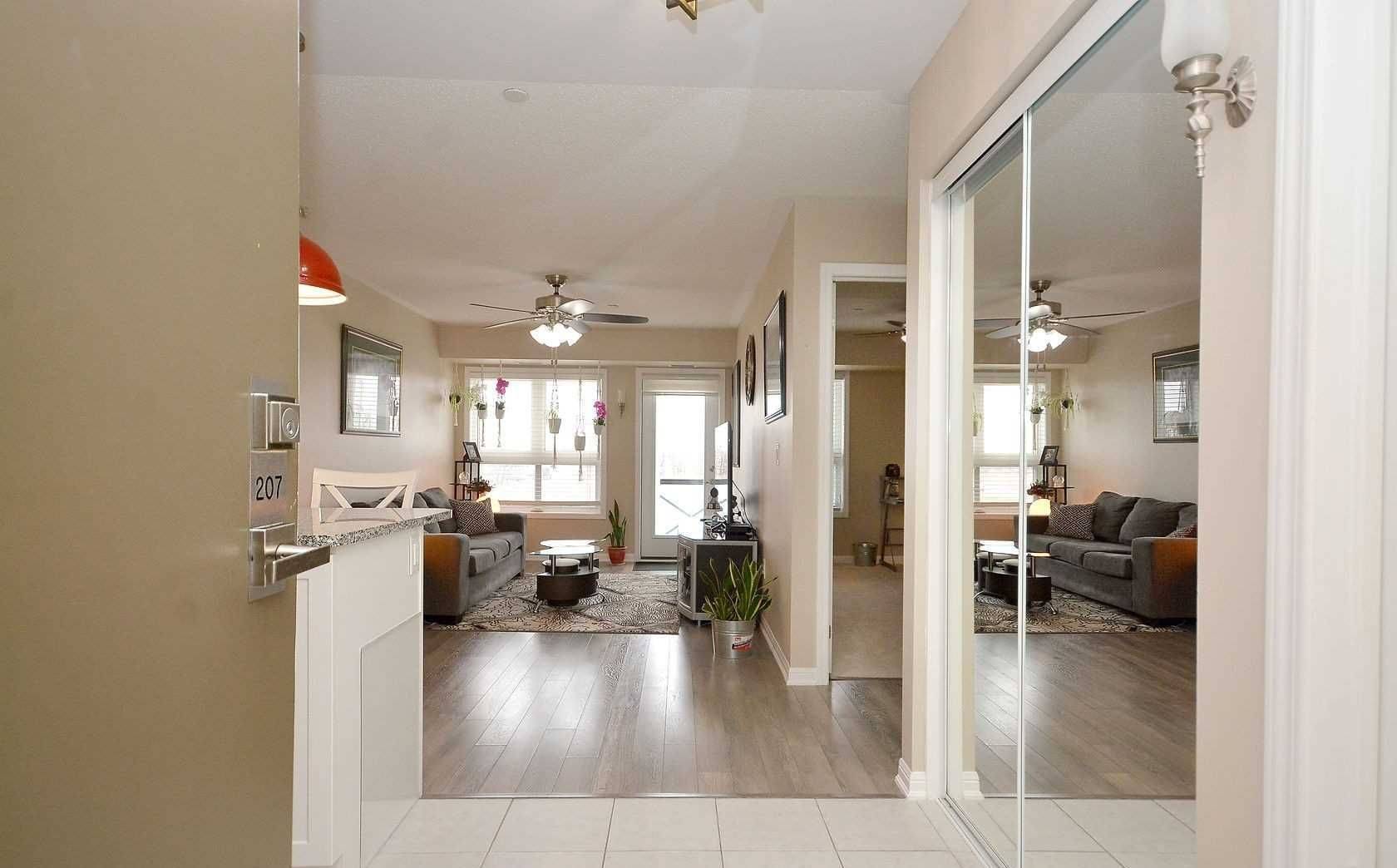1005 Nadalin HTS #207, Milton, ON L9T 8R4